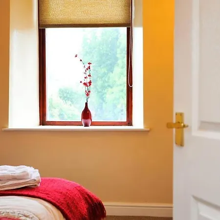 A River Runs By Дом отдыха